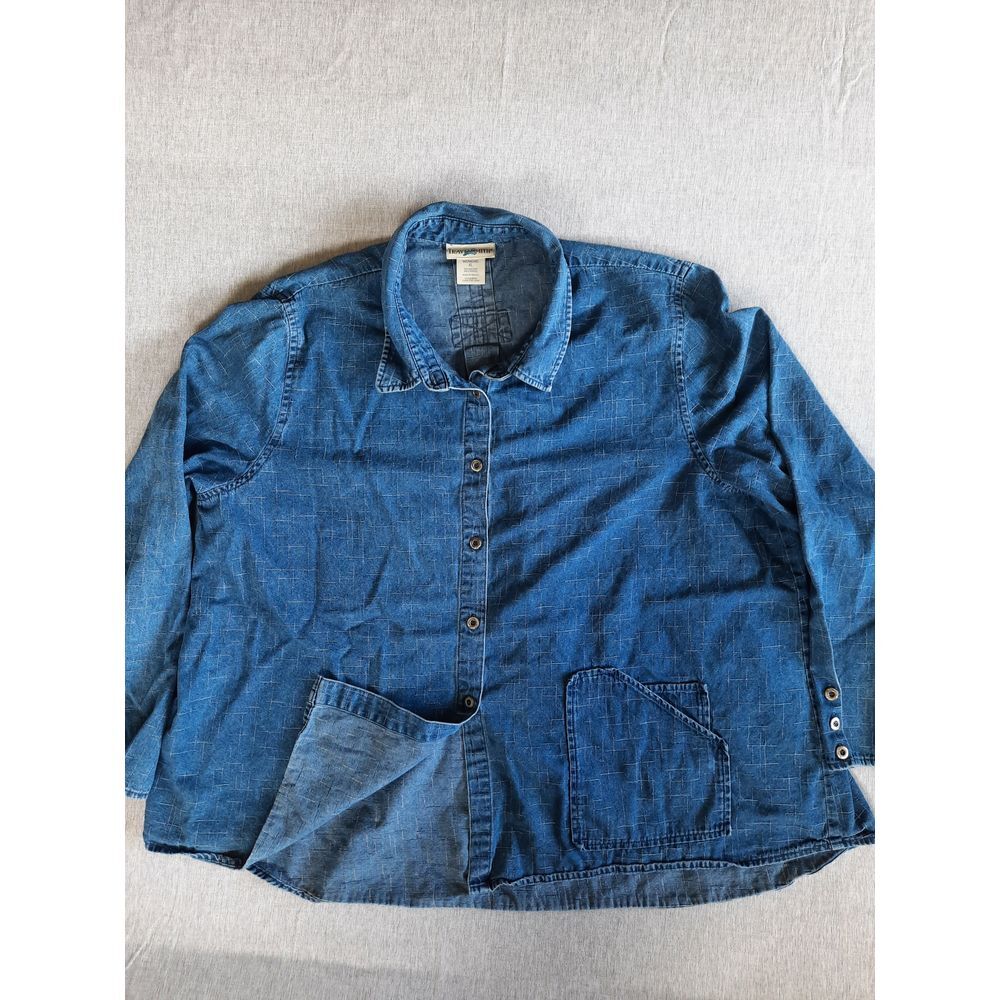 TravelSmith Women XL Plaid Chambray Blue Top Blouse Button‎ Shirt Lyocell Blend